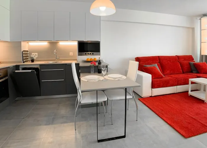 Clubrent - Edf Calpemar, Planta 8, Primera Linea